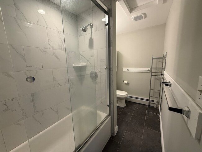 Building Photo - 176 Court St