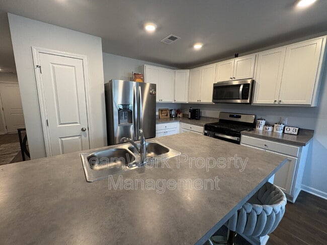 Building Photo - 107 Orchid Bloom Cir