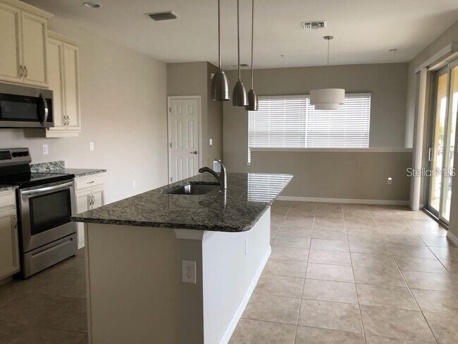 Building Photo - 4219 Frontier Ln