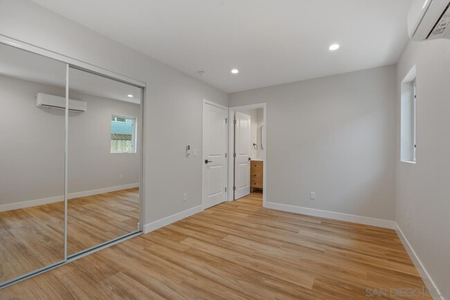 Building Photo - 1489 Fern Ave