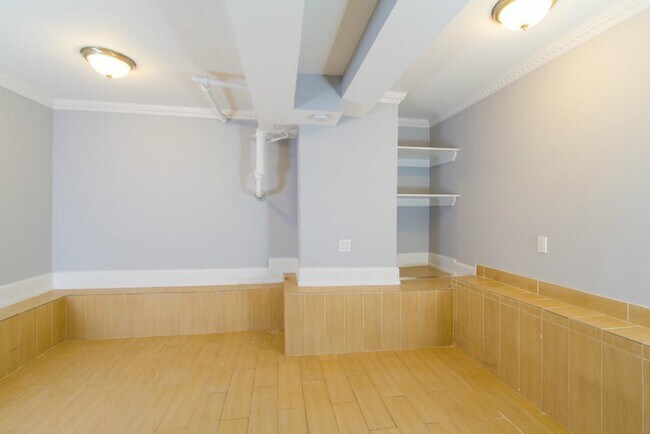 Building Photo - 334 E 100th St