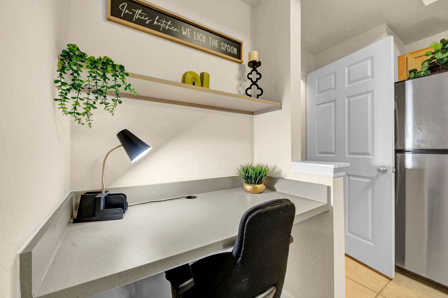 Building Photo - 9781 Magnolia Blossom Dr