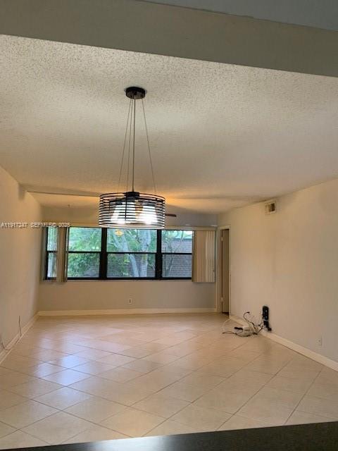 Building Photo - 2906 SW 21st Terrace