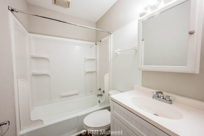 Building Photo - "Charming 3-Bedroom Gem on Udell Street with Spacious Living – 1104 Sq. Ft., Indianapolis!"