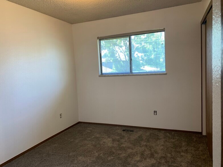 Bedroom 3 - 456 Mulberry Dr