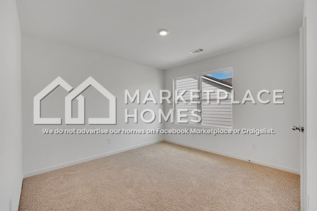 Building Photo - 5030 Pike Lp
