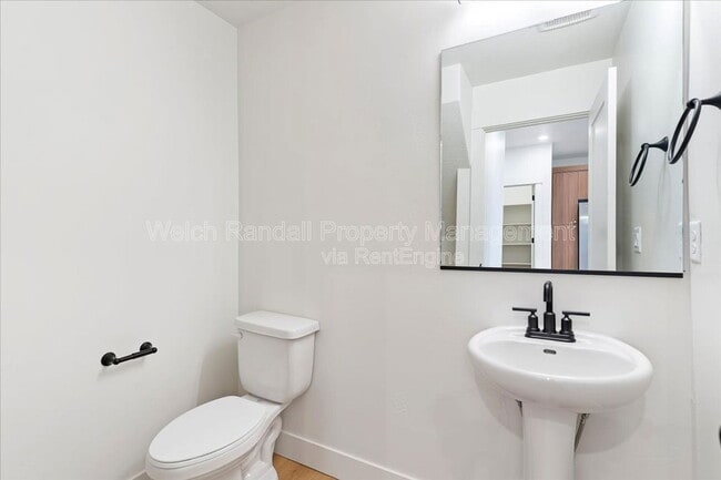 Building Photo - 56 E 1225 S