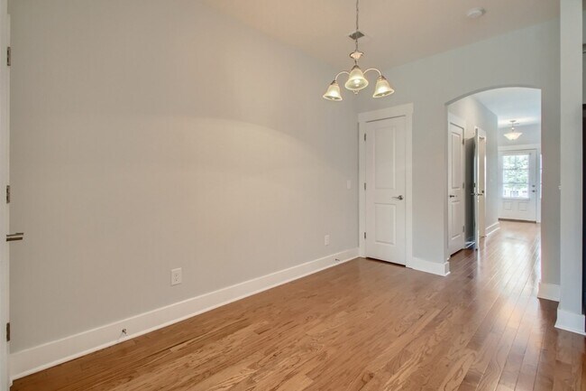 Building Photo - 3007 Blueberry Ln