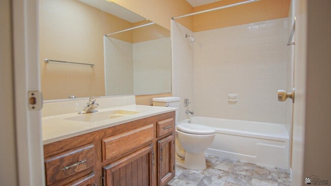 Building Photo - 401 W 37th St