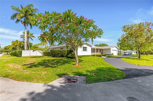 Building Photo - 13790 SW 80th Ave