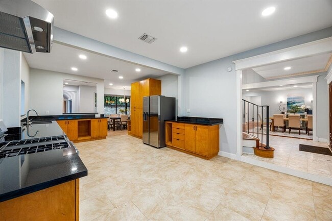 Building Photo - 15726 Walkwood Dr