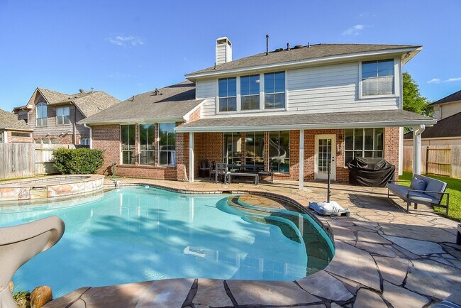 Building Photo - 5926 Brook Bend Dr