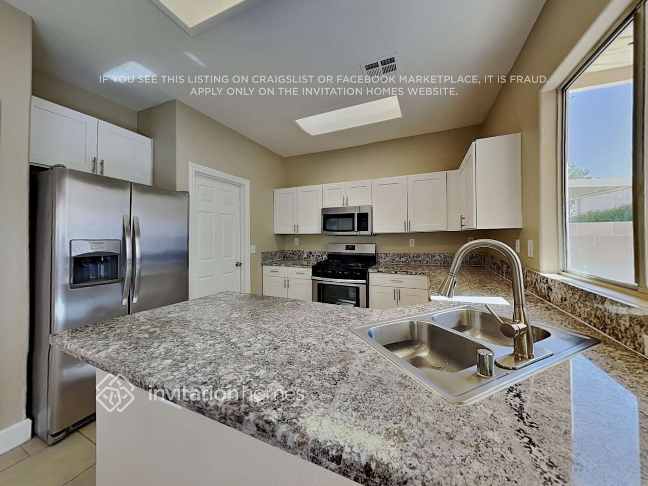 Building Photo - 7825 Strong Water Ct