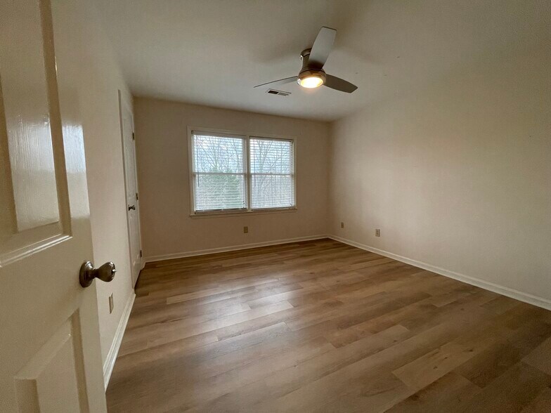 3rd Bedroom - 3 Tyrol Ct