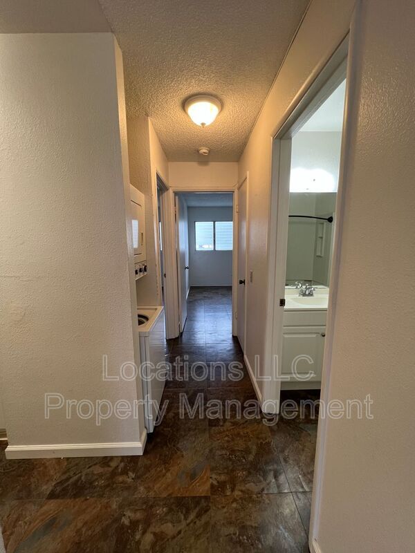 Building Photo - 46-267-267 Kahuhipa St