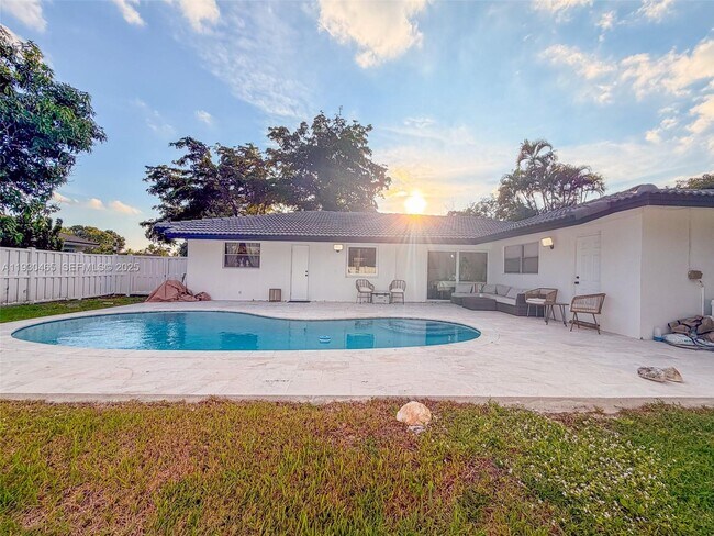 Building Photo - 7951 NW 37th Dr