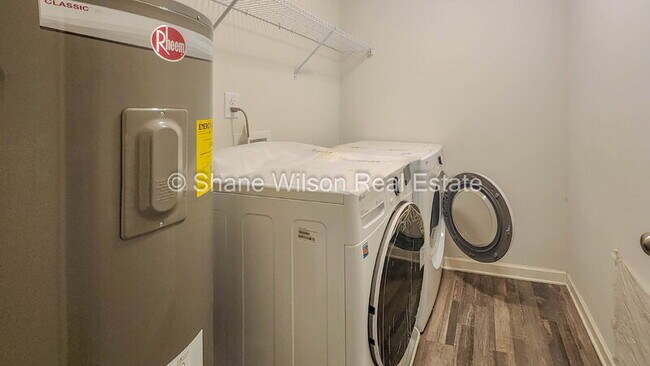 Building Photo - 247 Middleton Ct