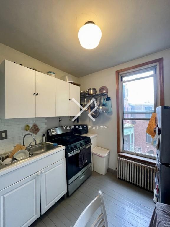 Building Photo - 1 bedroom in BROOKLYN NY 11233