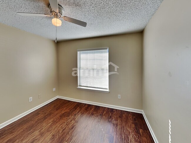 Building Photo - 2785 Eagle Haven Dr