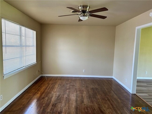 Building Photo - 1317 Zephyr Rd