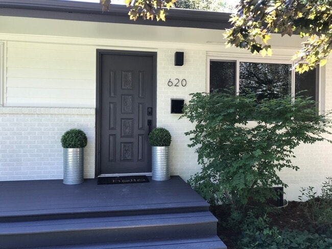Building Photo - 4 Bed 2 Bath Home in South Boulder!