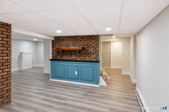 Building Photo - 90 Nantucket Dr