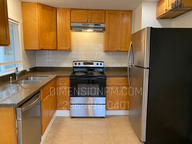 Building Photo - Charming Rambler 2-Bedroom Home with Fully Fenced Yard in Bremerton!