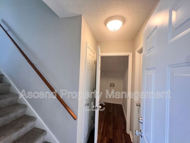 Building Photo - 10142 Baker Boy Dr