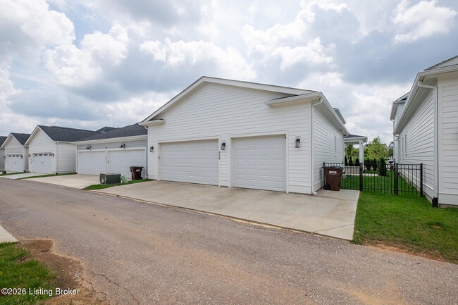 Building Photo - 6024 Passionflower Dr