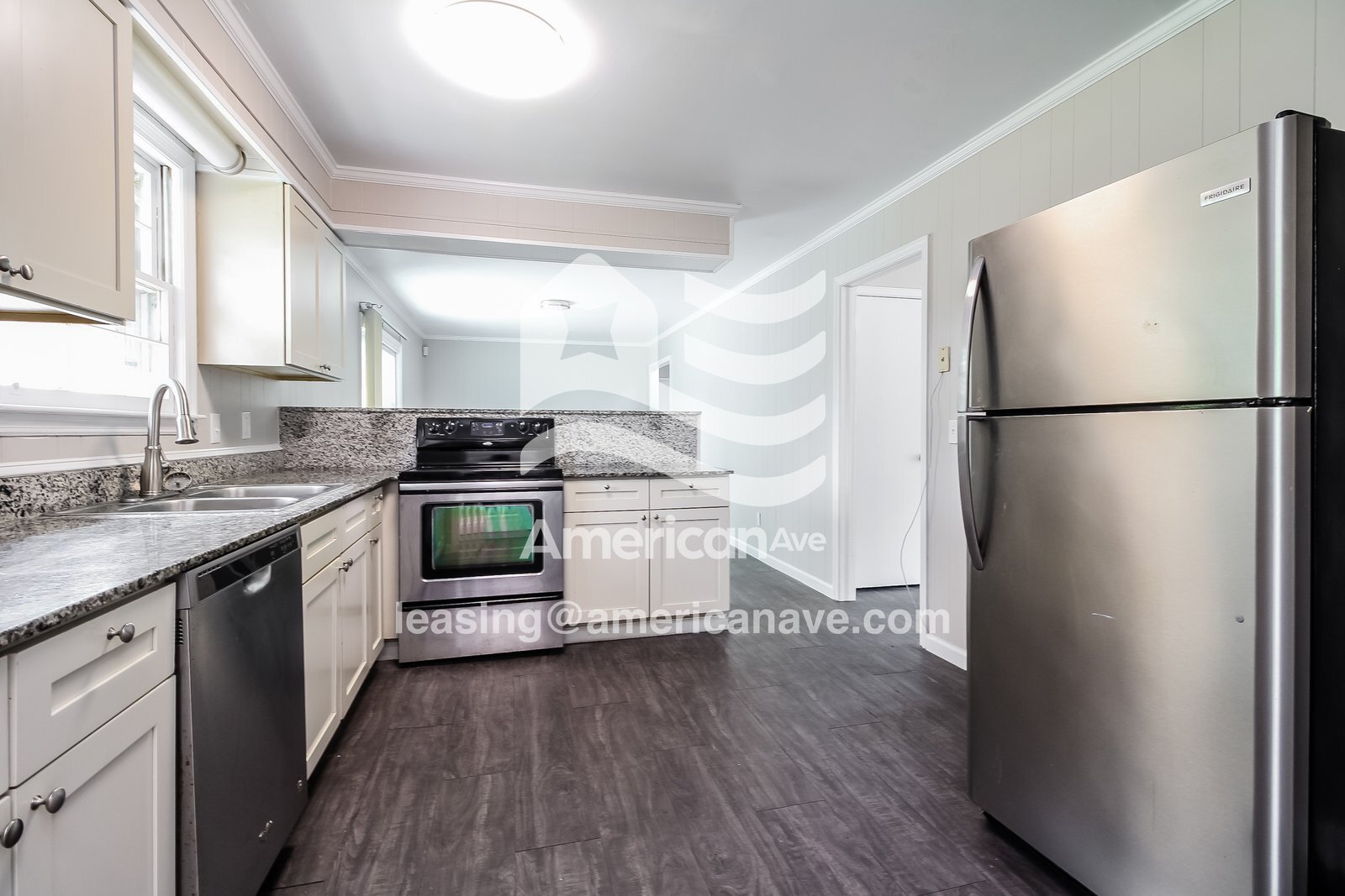 Building Photo - 9416 S Chelsea Rd