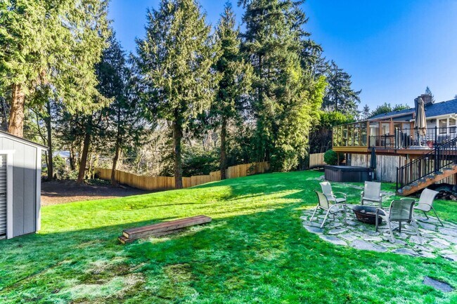 Building Photo - 4Bd/2Ba Bellevue House