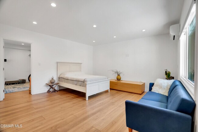 Building Photo - 28789 Eagleton St