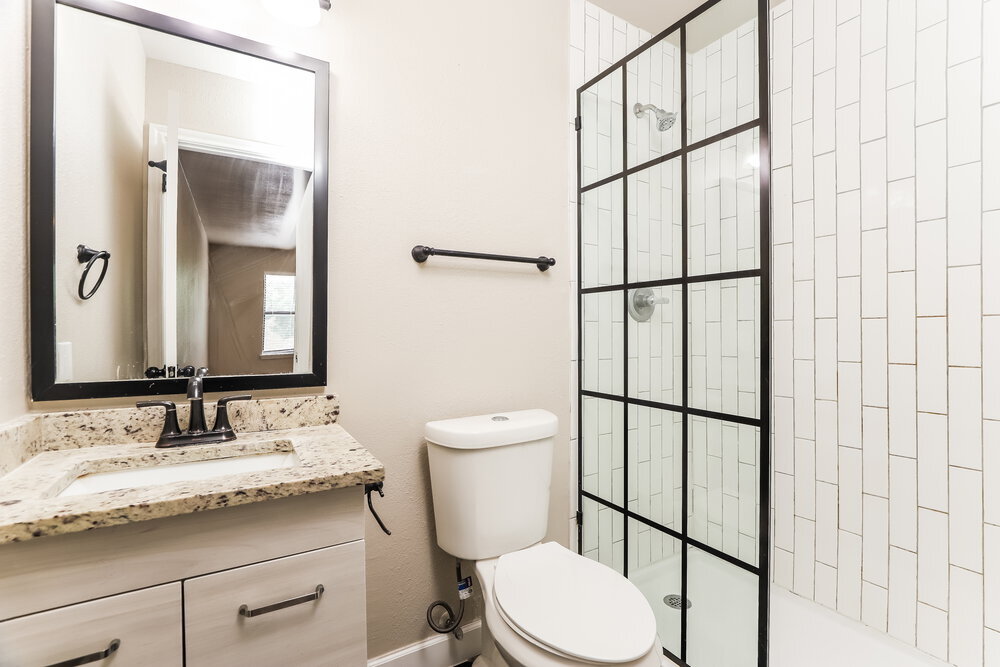Building Photo - 8106 Hoovers Bend