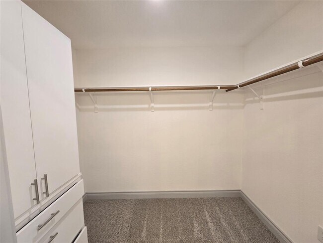 Building Photo - 2105 Tiger Trail