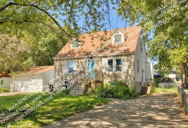 Building Photo - 713 Maxwelton Dr