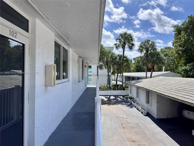Building Photo - 10230 Collins Ave