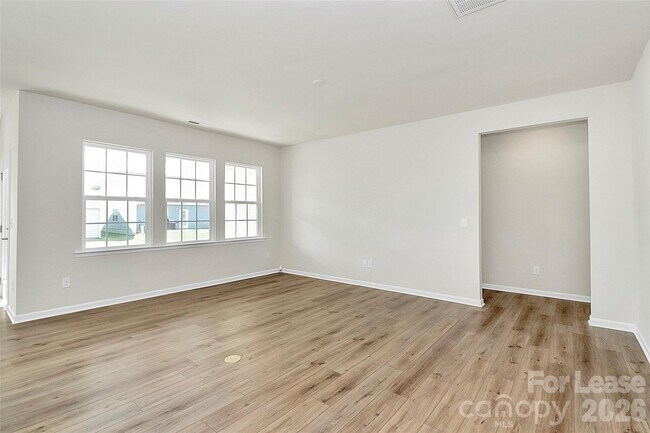 Building Photo - 148 Pampas Pl