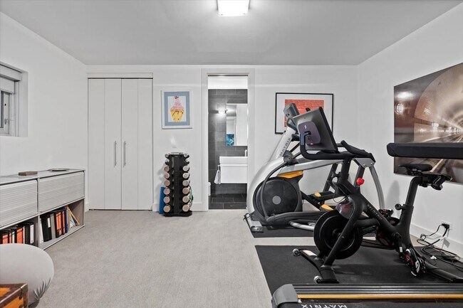 Building Photo - 1823 W Race Ave