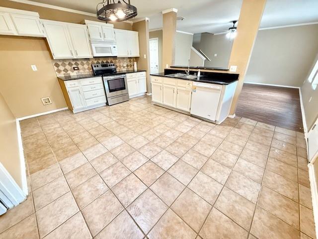 Building Photo - 1440 Water Lily Dr