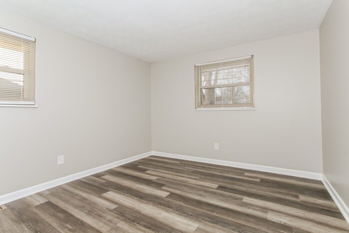 Building Photo - 208 Silverstone Dr