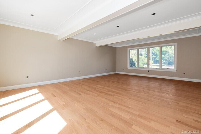 Building Photo - 58 Marion Dr