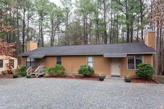 Building Photo - 129 Forsyth Dr