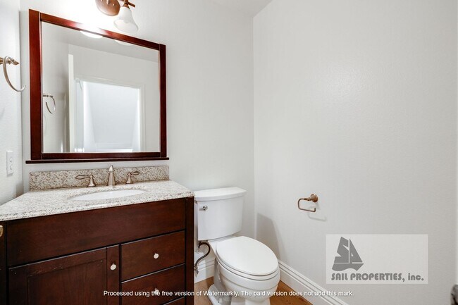 Building Photo - 581 N Pageant Dr