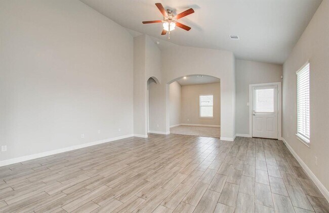 Building Photo - 2442 Wembley Way