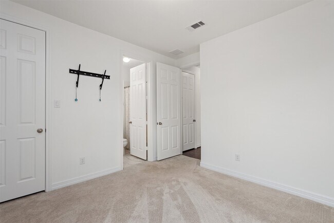 Building Photo - 13525 Emerald Mallard Dr