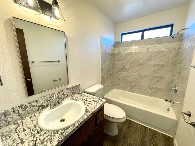 Building Photo - Newly Remodeled 3 Bedroom Home off of Hancock Rd!