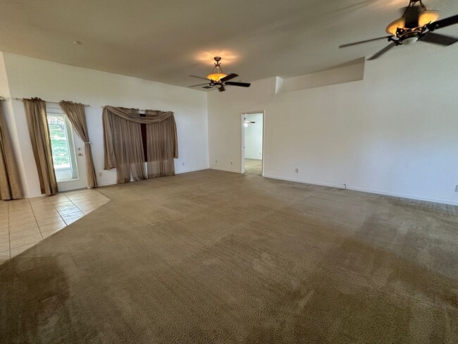 Building Photo - 4 Bedroom, 3 Bath, 3 Car Garage on 1 Acre ...