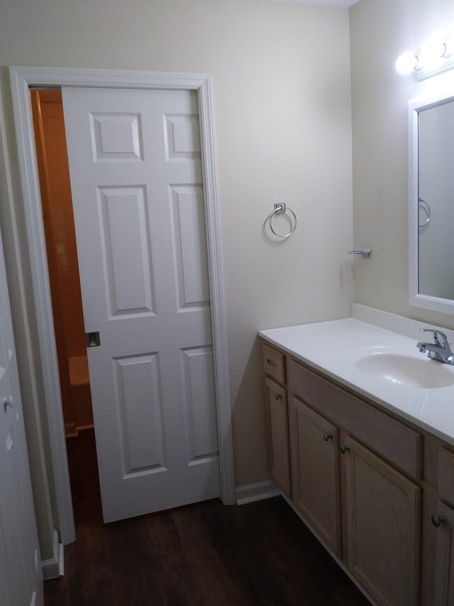 Building Photo - 1608 Akridge Dr