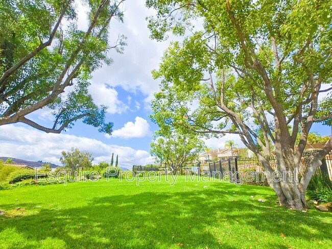 Building Photo - 2881 Silk Oak Ave