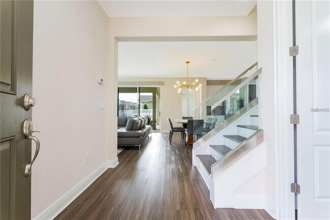 Building Photo - 15602 Sunquat Dr